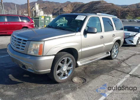 2002 Cadillac Escalade Standard z USA, uszkodzony, nr VIN 1GYEK63N92R110774